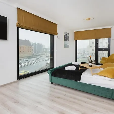 Apartment Winter's On The Motlawa River By Renters